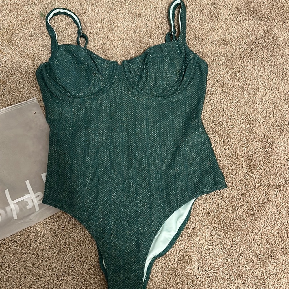 Women’s size large one piece, Cupshe swimsuit, brand new